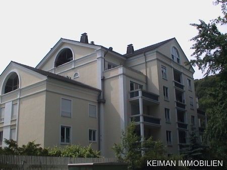 Schicke Eigentumswohnung in top Zustand in zentraler Lage !